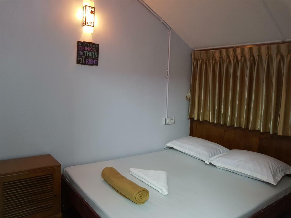 Hostel He-O Янгон Номер фото